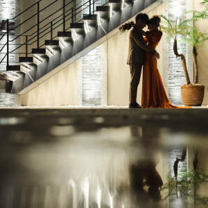 ナイトウェディングの光と影の素敵な1枚|GRIGLIA Pagina（グリリアパージナ）の写真(56674999)