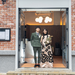 ベージュ×ブラック×カーキのコーディネイト