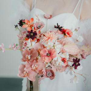 たくさんのお花をちりばめて、華やかなブーケに♪|Apartment2c weddingの写真(48370208)