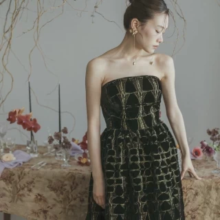 豊橋でも人気のセレクトショップ「aedam」にて運命の1着をご案内☆ヴィンテージドレスやトレンドの衣装など様々なが揃う。親御様やゲストの衣装もご案内致します。