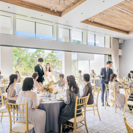 ゲストとの距離が近いウェディング