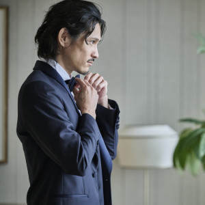 【Tuxedo】袖を通した瞬間、姿勢が自然と正され、特別な一日を迎える覚悟と誇りが静かに満ちていきます|ザ・リッツ・カールトン福岡の写真(55129794)