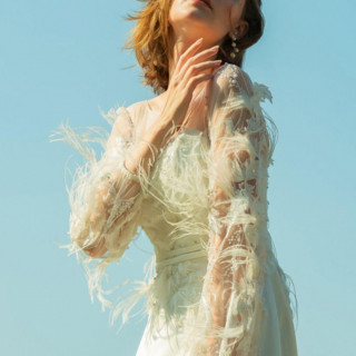 【FOUR SIS ＆ CO.】をはじめ、多彩な衣装を10000着以上ご用意