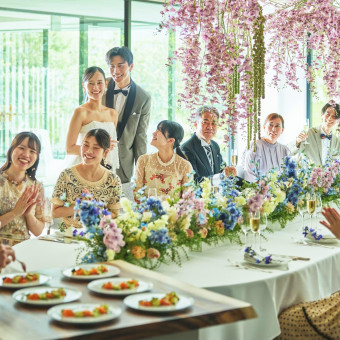 フレンチのフルコース＋素材にこだわったお料理をお楽しみいただけます。