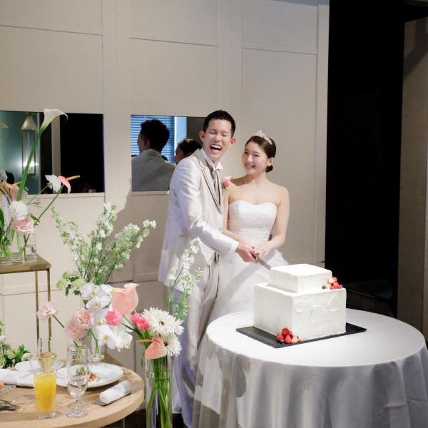 季節に合わせた食材を用いて美味しく、美しい一皿を作り上げる