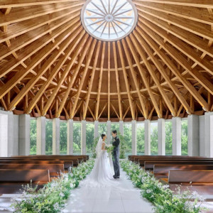 緑豊かなホテルで花嫁体験◆25大特典【選べる挙式＆最新ドレス】