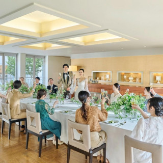 【6名からOK】大阪駅無料バス直通*美食ホテルで叶う少人数婚