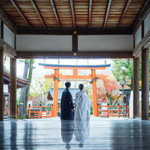 橋殿から二ノ鳥居を望む|上賀茂神社の写真(33415402)