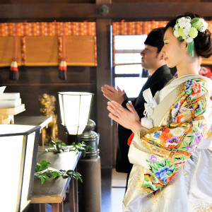 ヘアパーツは生花、アートどちらもご用意しております。|茶寮一松（登録有形文化財）の写真(34010875)