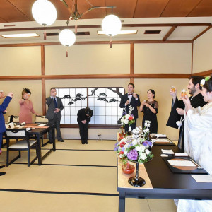 【先輩カップル披露宴シーン】|茶寮一松（登録有形文化財）の写真(34010680)