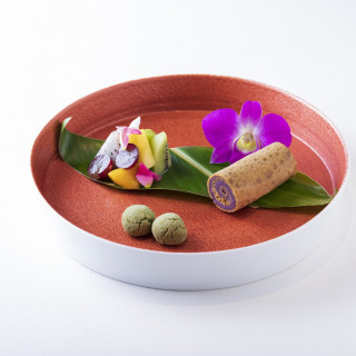沖縄の伝統 琉球古菓子 紅芋のポーポーとともに