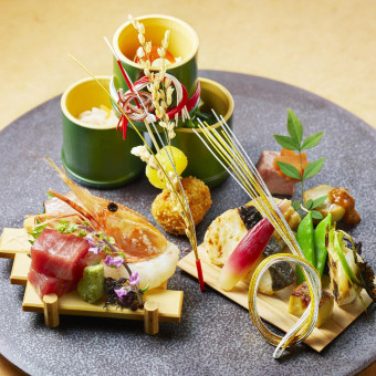 五感を覚醒させる至極の料理で、おふたりの特別な一日に彩りを