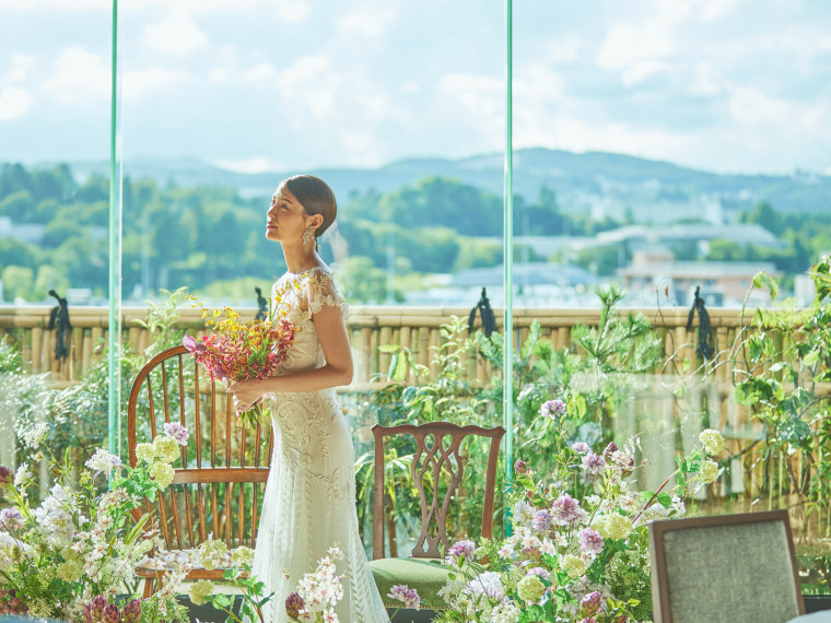 四季の豊かな自然を背景に素敵な結婚式を