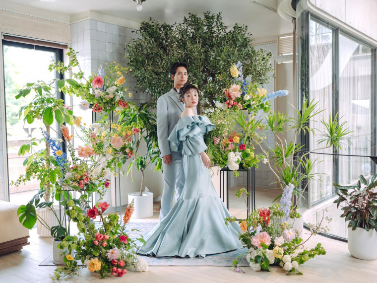 オリジナルドレスから、提携ドレスショップも5店舗ご案内