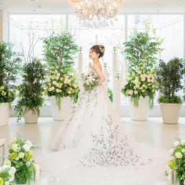 ♦ 衣装重視 ♦ 試着で体感する、花嫁体験型フェア