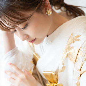 上品×おしゃれを意識したトレンド感溢れる白無垢スタイル|One＆Onlyの写真(51687236)