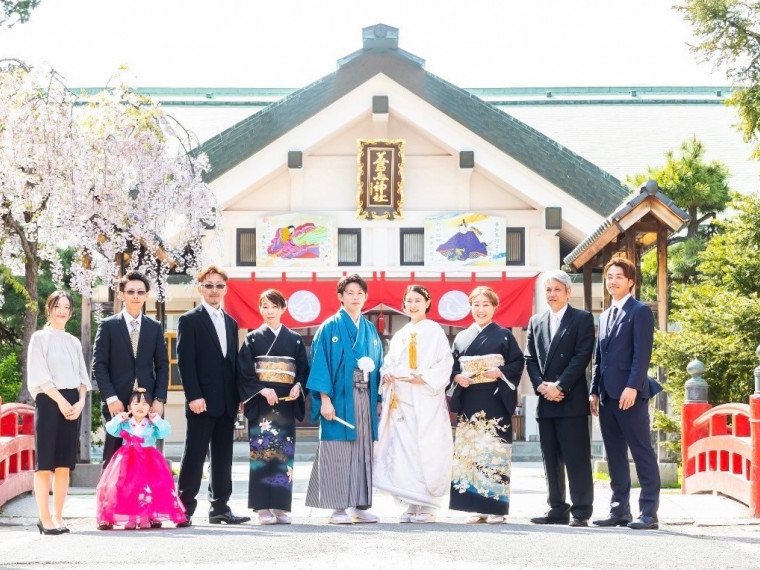 古くから受け継がれてきた日本の伝統的な結婚式