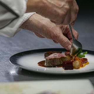 先着2組【銀座駅徒歩3分】ミシュランシェフ贅沢コース試食×貸切W
