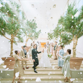 気軽に参加OK♪*ギフト1万*憧れ大階段×最旬ドレス展示×贅沢試食