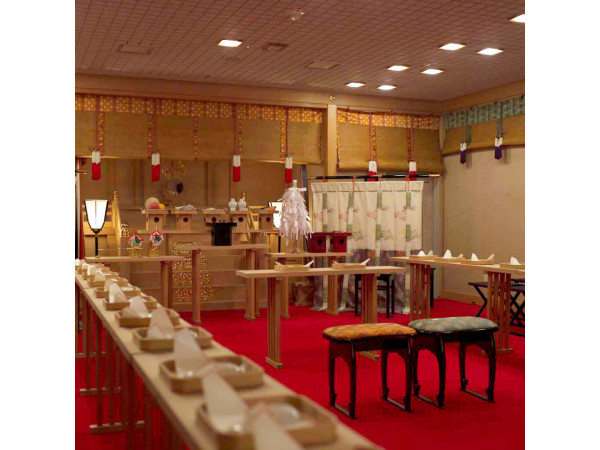 館内神前