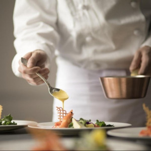 1日1組【上質×寛ぎ】国産牛試食×ホテルで叶えるガーデンWD