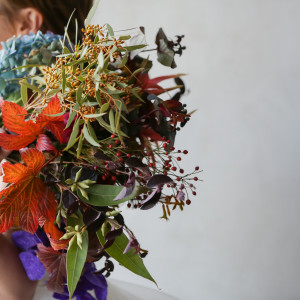 四季折々の花々を使用したブーケ|MAISON VERTEの写真(48668436)