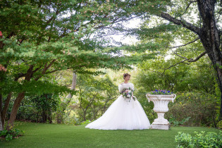 【森の景色に囲まれたガーデン】|ブライダルフォートの写真(56362844)