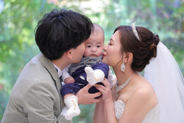出産後のパパママ婚・ファミリー婚も格別の雰囲気。マタニティ婚と合わせてサポート可能です。