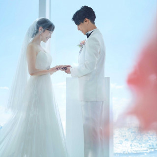 リゾートならではの演出で
“らしさ”溢れる結婚式に。