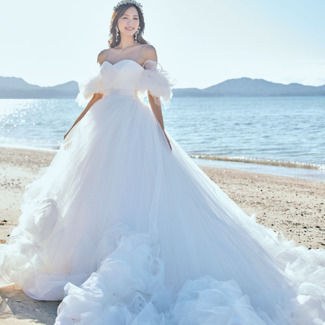 ウェディングドレス・衣装｜アイネス ヴィラノッツェ 宮古島