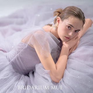 上質、エレガントから自然体で着こなせるナチュラルなスタイルまで幅広くご用意