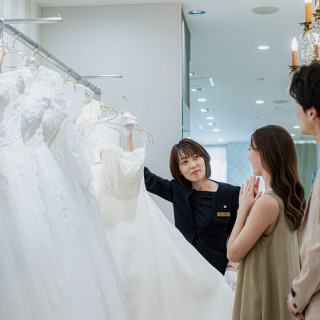 残2【衣装重視の花嫁必見★】2000着のドレス見学×試食×衣装特典★