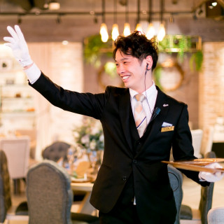 各テーブルにスタッフを配置、困った事があったらいつでも相談が出来る