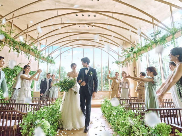 ハードルが高いと思っていたオリジナルウエディングが、無理なく叶えられる