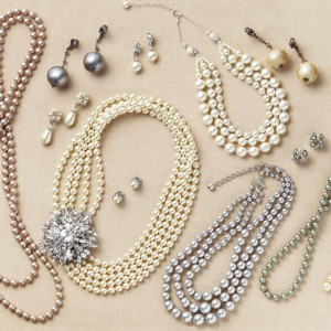 この日のために用意したとびきりのウエディングシューズやアクセサリー。ドレスだけでなく細部までこだわりを|HOMAM 旧マッケンジー邸（国登録有形文化財）の写真(53658844)