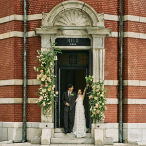 歴史ある洋館を貸切に。海外挙式の続きを過ごす特別なパーティ