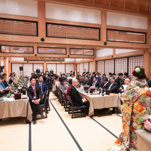 天井が高いので圧迫感がなく、ゆったりと過ごして頂けます|善光寺 大勧進の写真(47299921)