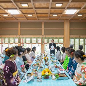 装花、テーブルクロスは数十種類の中から選べます|善光寺 大勧進の写真(47299915)