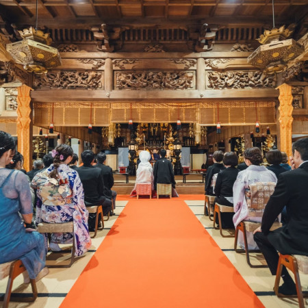 大勧進の本堂「萬善堂」の雰囲気はゲスト全員の記憶に刻まれます