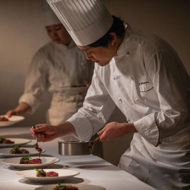 ＼新春×連休Final*選べる国内旅行付／五つ星シェフ監修料理試食