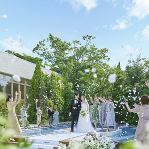 【秋の限定フェア開催中!】独立型ガラス張りチャペル×豪華美食体験