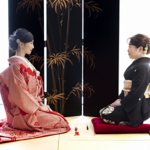 人生の節目に行う『挨拶の儀』これまでの感謝や日頃の生活の中では伝えきれない想いを伝えあい、節目を迎えていただきます。|鎌倉 三河屋本店の写真(52751640)