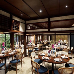 商家であった次の間や座敷、離れの雰囲気をそのまま残し、専門家から「重要文化財になりうる」と言われたのがこの披露宴会場。|鎌倉 三河屋本店の写真(56940252)