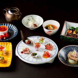 三河屋本店の婚礼料理は、お肉を中心に据えた『肉割烹』
美味しい料理は、人を一瞬で幸せにし、自然と笑顔を生み出してくれます。
かけがえのないひと時をお料理でお手伝いします。|鎌倉 三河屋本店の写真(51827245)