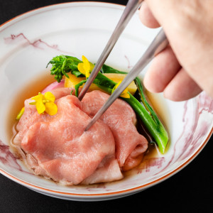 日本の婚礼市場初の「肉割烹」お肉が中心のフルコース