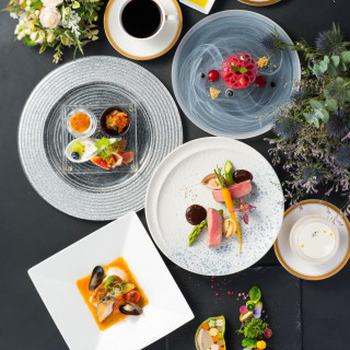 通常のフランス料理より量が多く、ご満足いただけるコース。