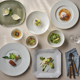 新春BIG＼先着5組★料理半額／緑溢れるNEW会場見学×3万コース試食