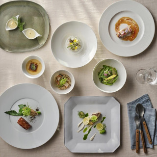 新春BIG＼先着5組★料理半額／緑溢れるNEW会場見学×3万コース試食