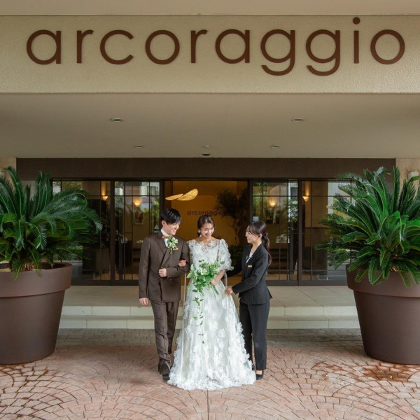 衣装サロンも併設しております♪コスチュームコーディネーターと安心して選べます◎