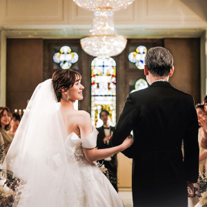 お父様と歩き出す瞬間は「誕生・人生のはじまり」を意味する|ホテルモントレエーデルホフ札幌の写真(55212255)